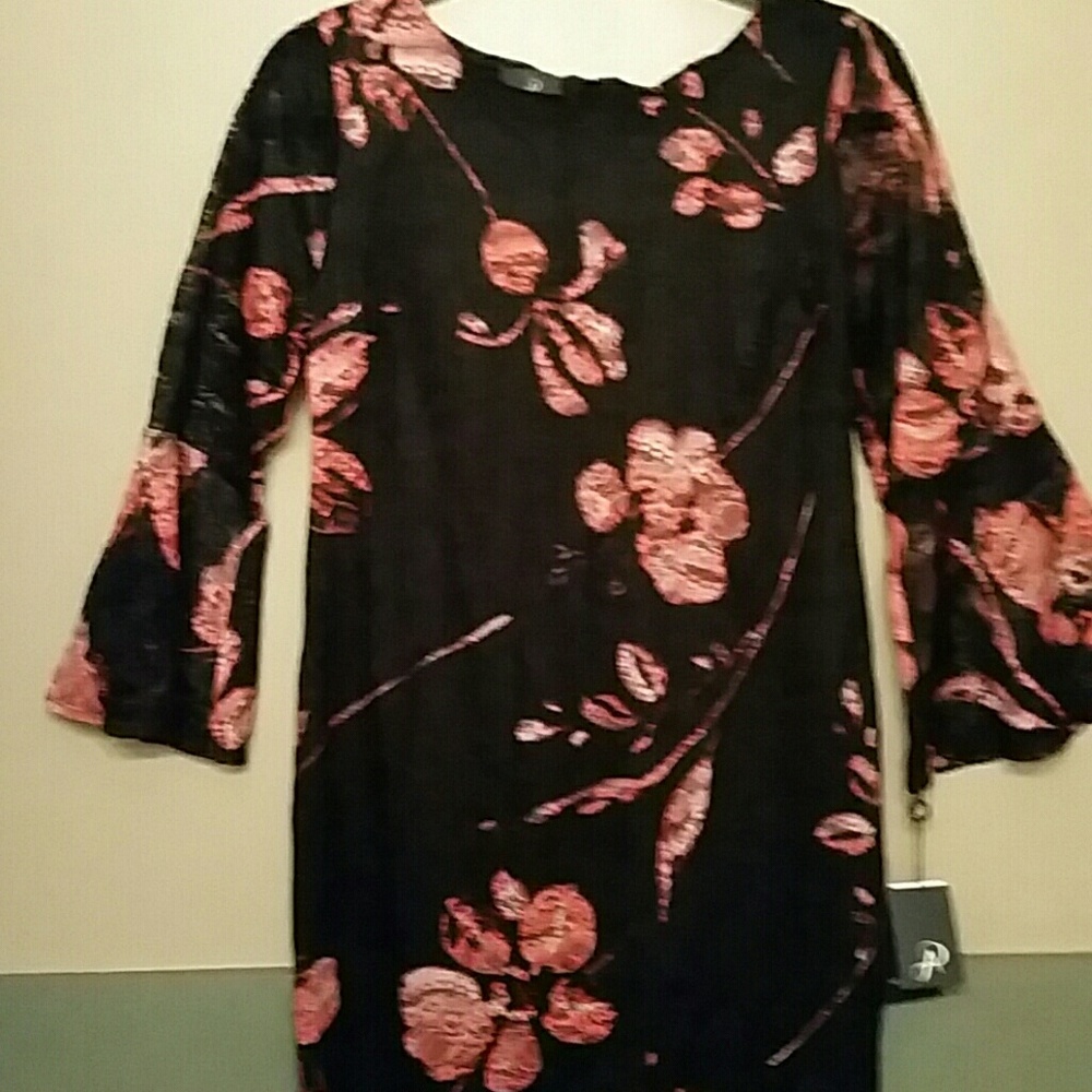 ARIANNA PAPEL  Lace, bell sleeve size 2 dress